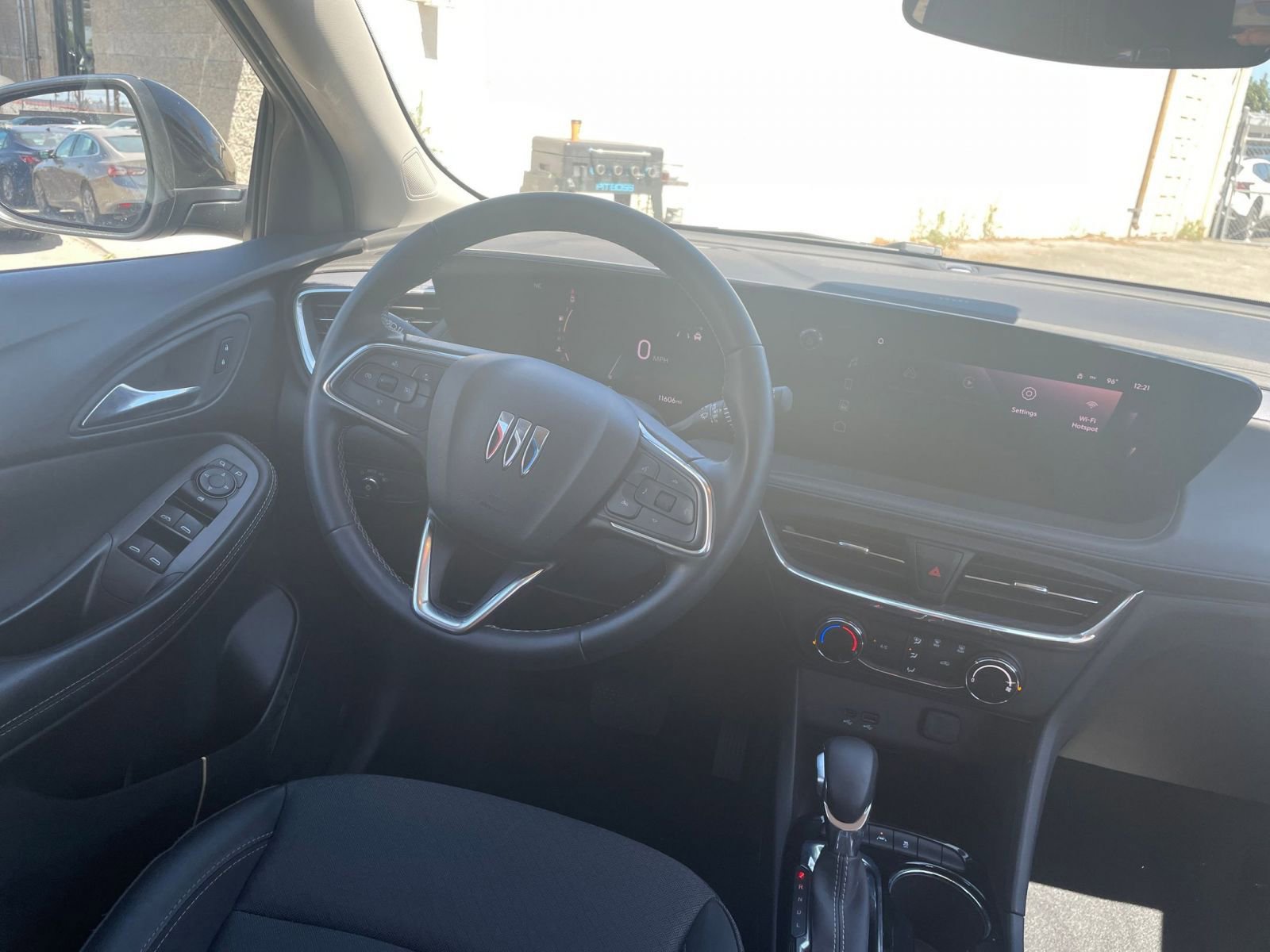 Used 2025 Buick Encore GX Preferred image 33