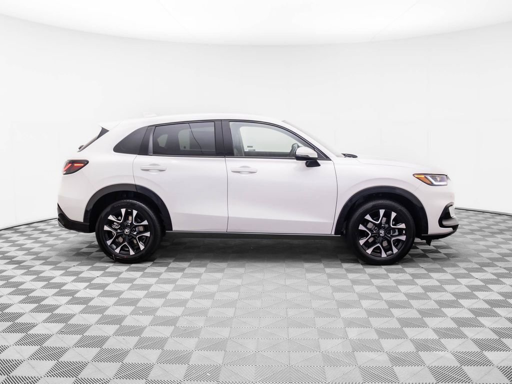 New 2026 Honda HR-V EX-L image 7