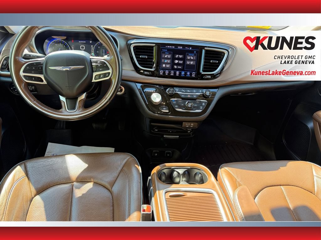 Used 2018 Chrysler Pacifica Limited w/ Advanced Safetytec Group FWD image 21