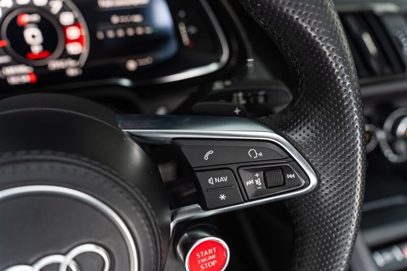 Used 2017 Audi R8 V10 AWD/4WD image 80