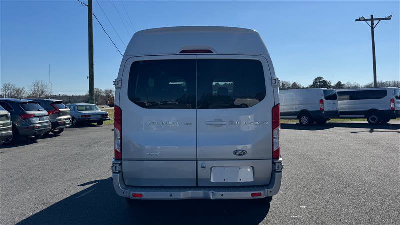 Used 2016 Ford Transit 150 XLT RWD image 7