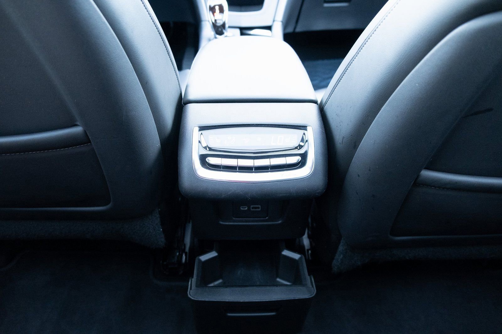Used 2021 Cadillac XT6 Premium Luxury image 19