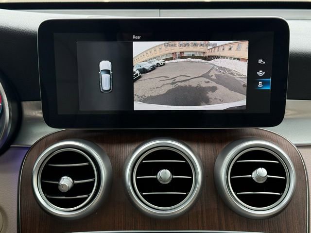 Used 2021 Mercedes-Benz GLC 300 4MATIC image 41