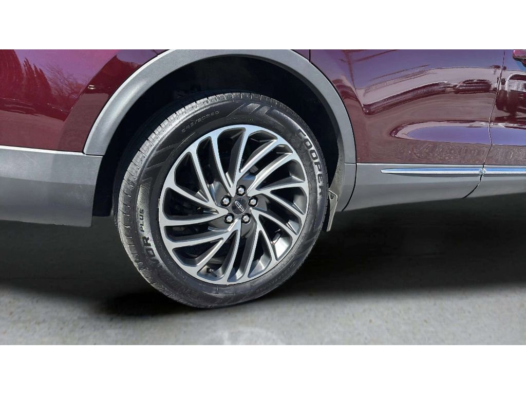 Used 2020 Lincoln Nautilus Reserve image 22