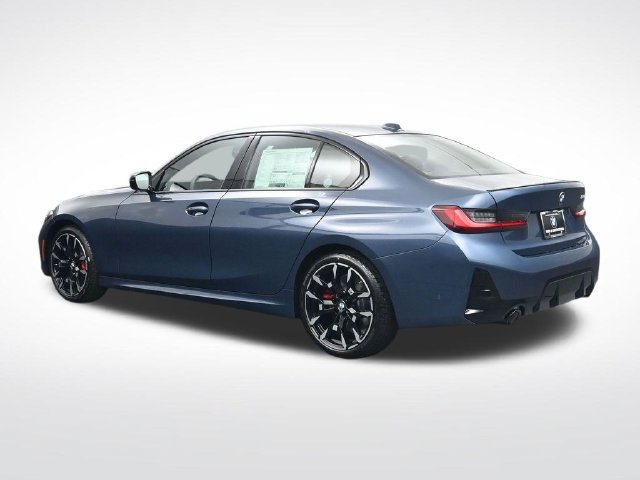 New 2026 BMW 330i Sedan w/ M Sport Package RWD image 7
