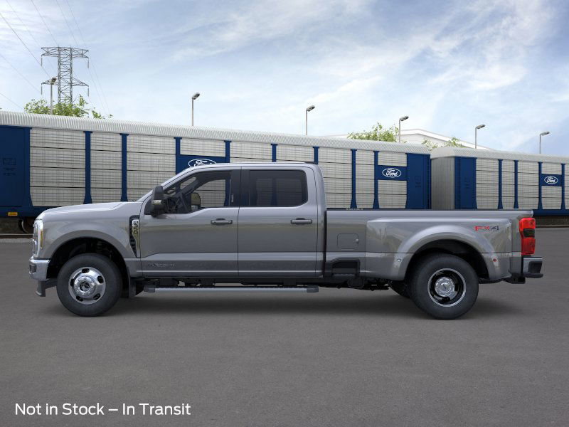 New 2026 Ford F350 4x4 Crew Cab DRW Super Duty image 15