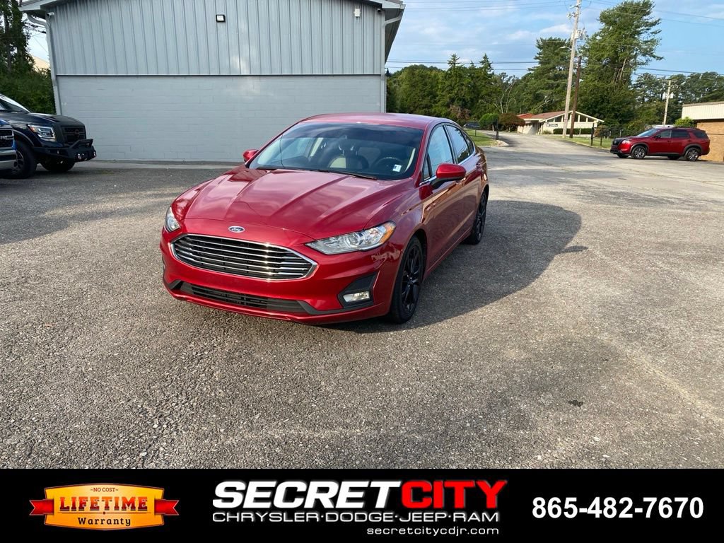 Used 2020 Ford Fusion SE w/ Equipment Group 151A FWD image 1