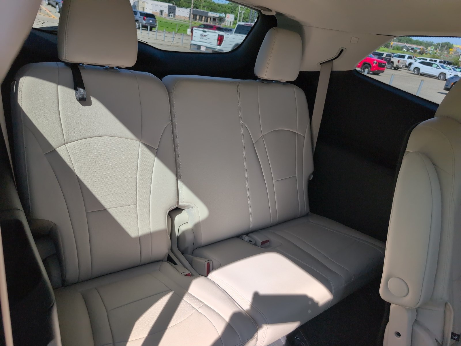 Used 2023 Buick Enclave Premium w/ Experience Buick Package FWD image 16
