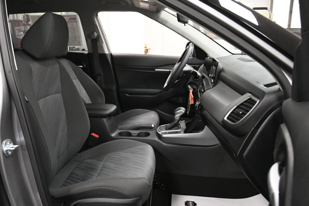 Used 2024 Kia Seltos LX AWD/4WD image 24