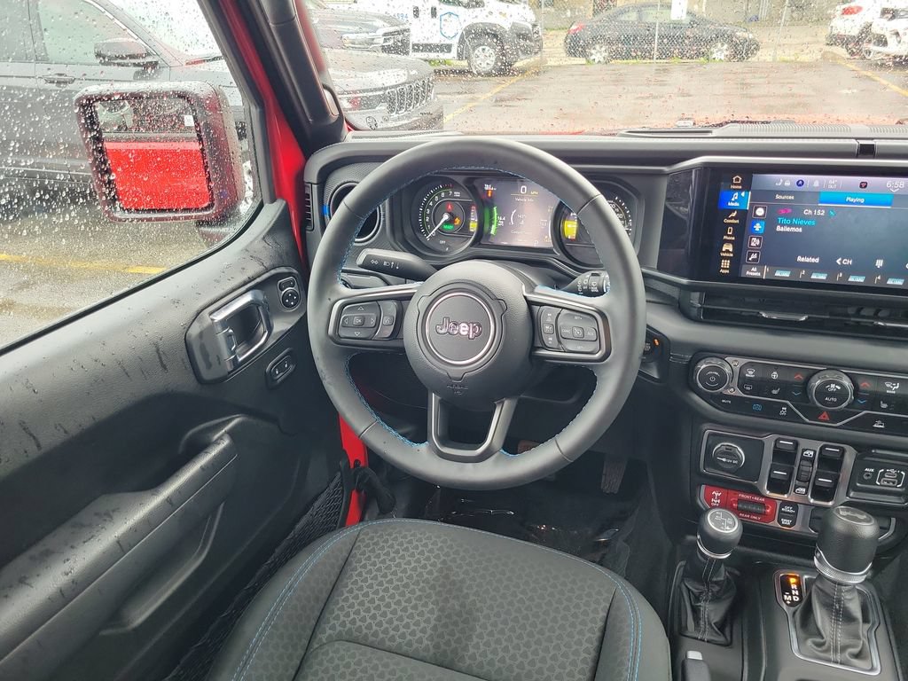 Certified 2025 Jeep Wrangler Unlimited Rubicon 4xe w/ Convenience Group AWD/4WD image 14
