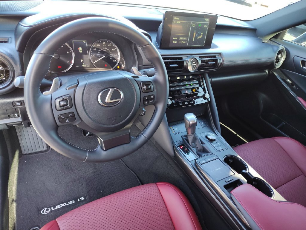 Used 2024 Lexus IS 350 F Sport RWD image 10