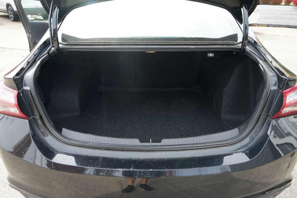 Used 2022 Chevrolet Malibu LT image 14