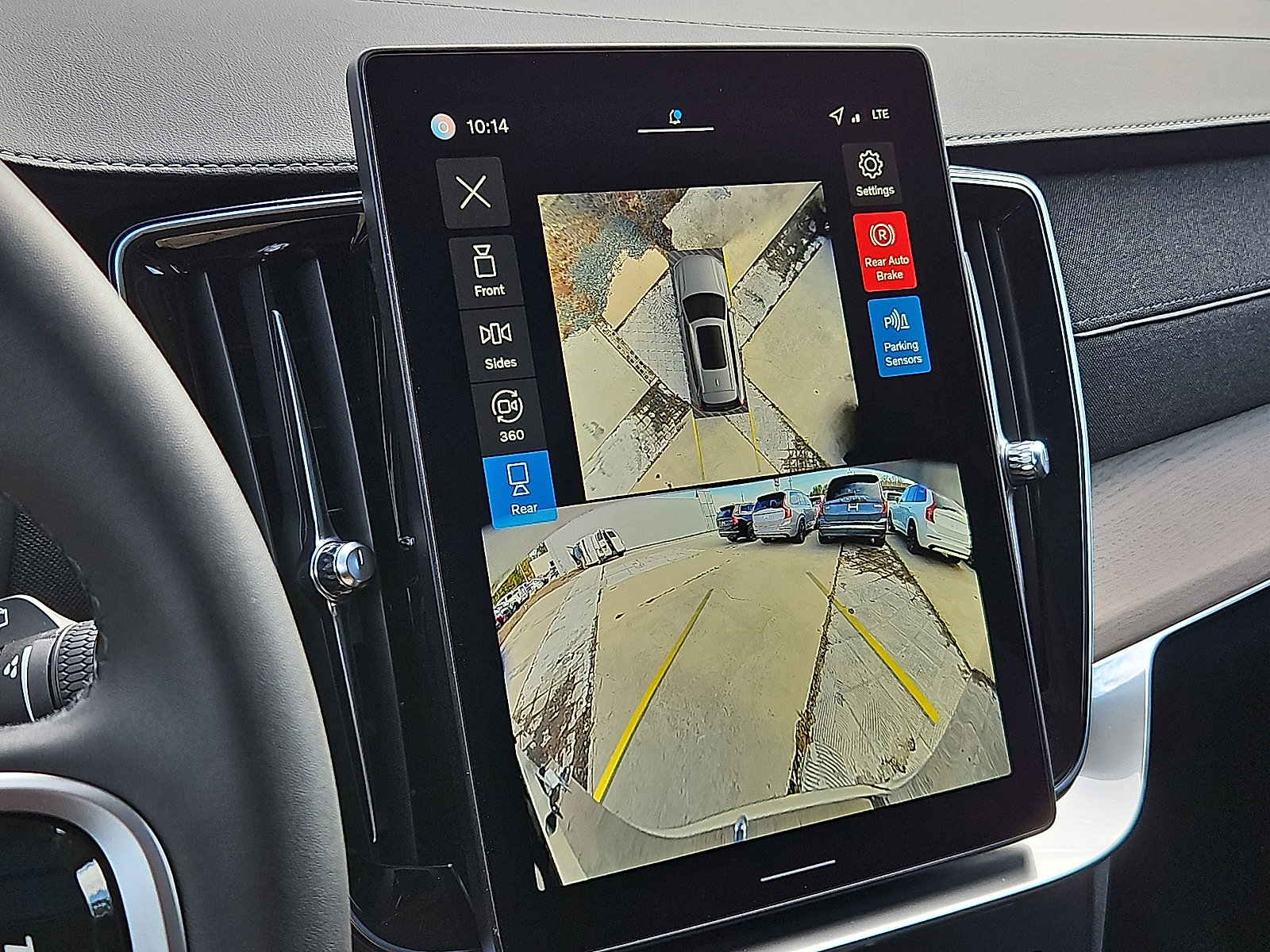 New 2026 Volvo XC90 T8 Plus image 17