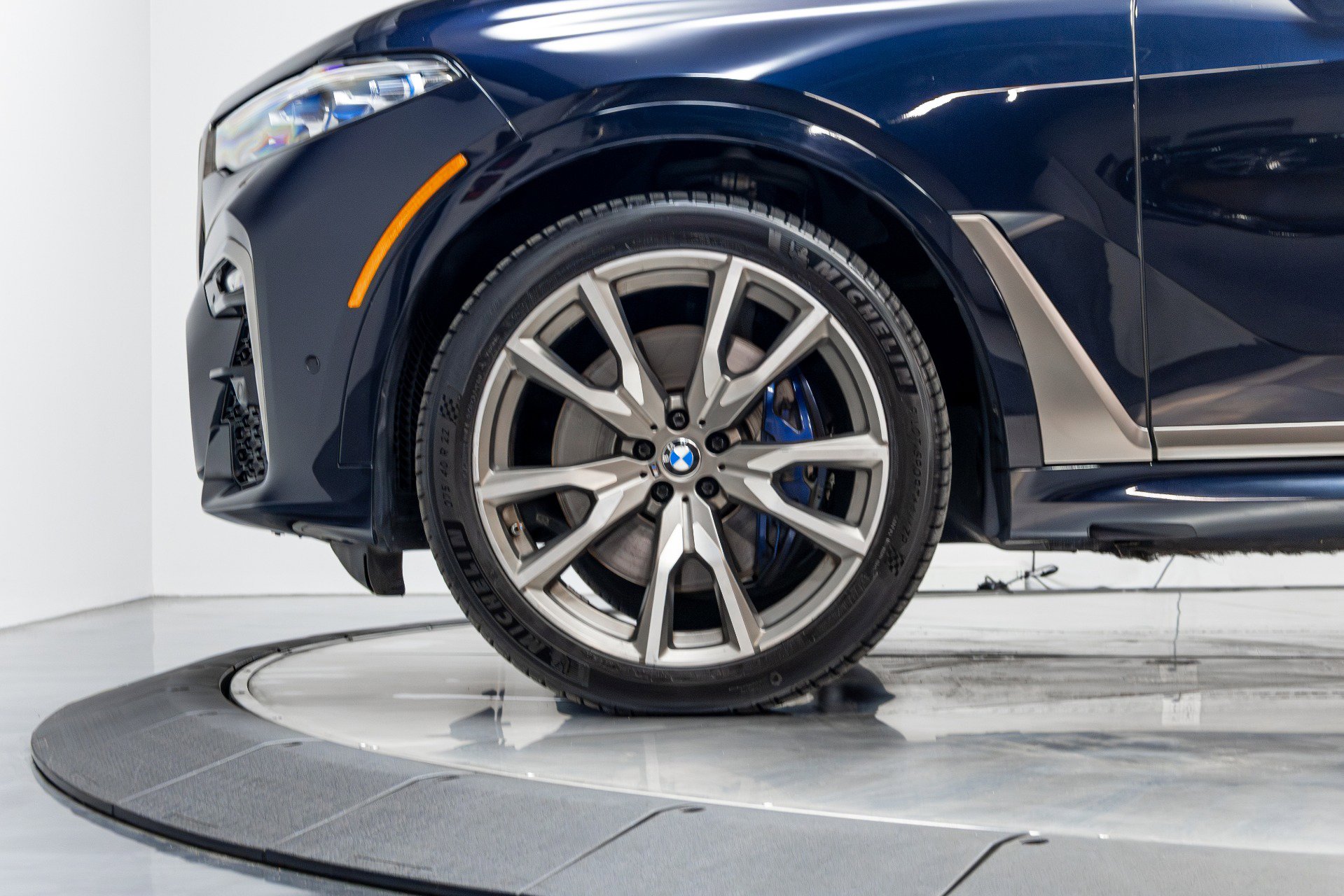 Used 2021 BMW X7 M50i image 44