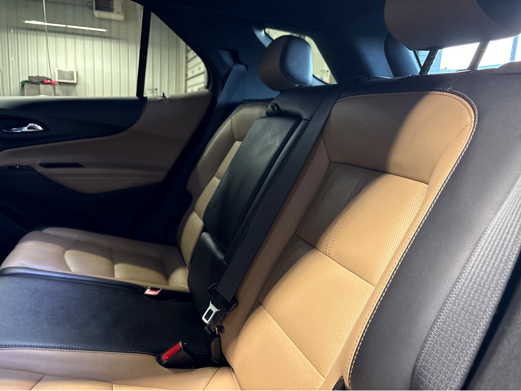 Used 2022 Chevrolet Equinox Premier image 16