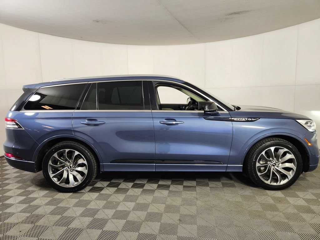 Used 2021 Lincoln Aviator Grand Touring w/ Equipment Group 302A AWD/4WD image 8
