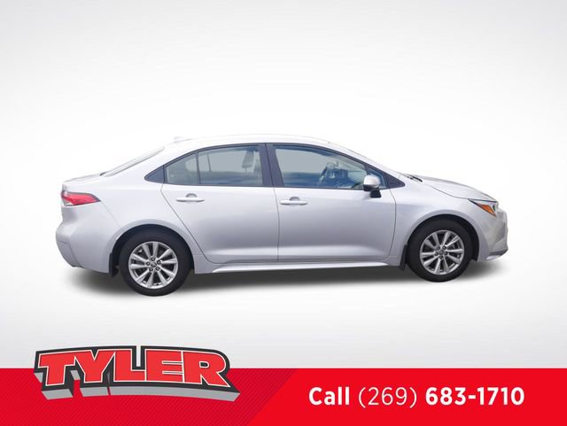 Used 2023 Toyota Corolla LE w/ LE Convenience Package image 9
