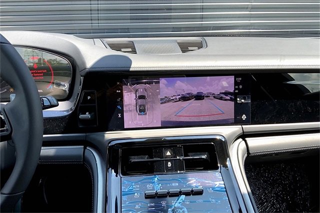 New 2025 Porsche Panamera 4 image 23