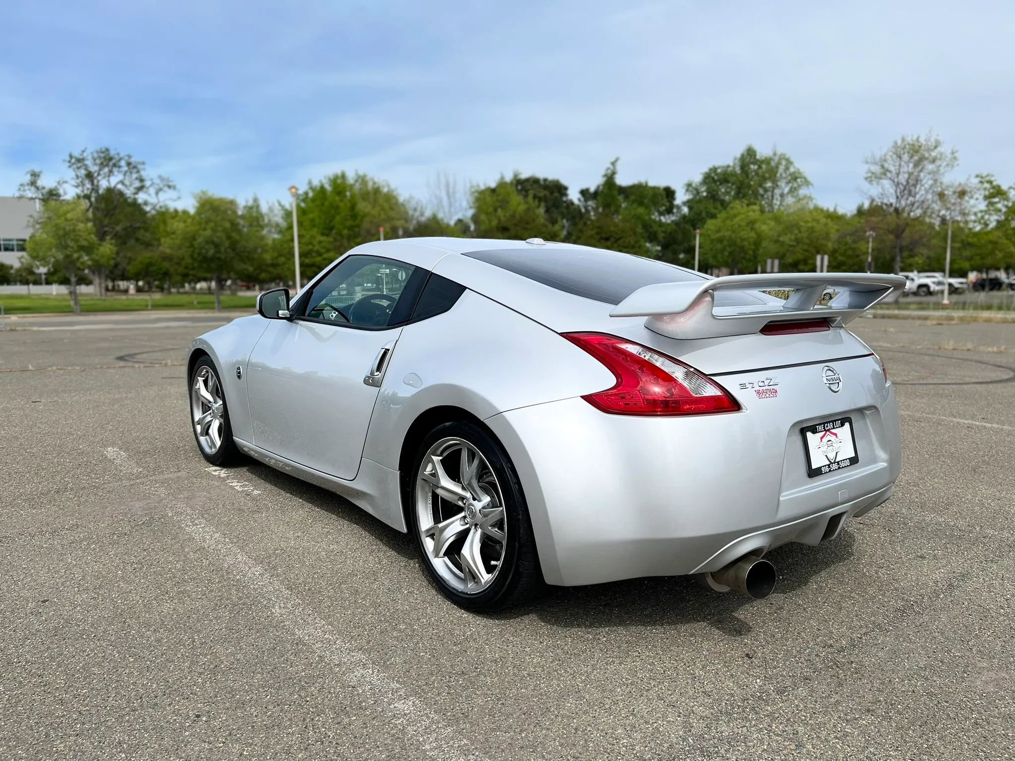 Used 2009 Nissan 370Z Touring w/ Sport Pkg RWD image 7