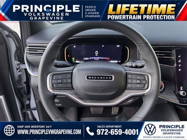 Used 2024 Jeep Wagoneer L Series II w/ Flexible Seating Group AWD/4WD image 15