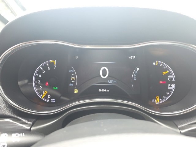 Used 2020 Jeep Grand Cherokee Altitude image 11