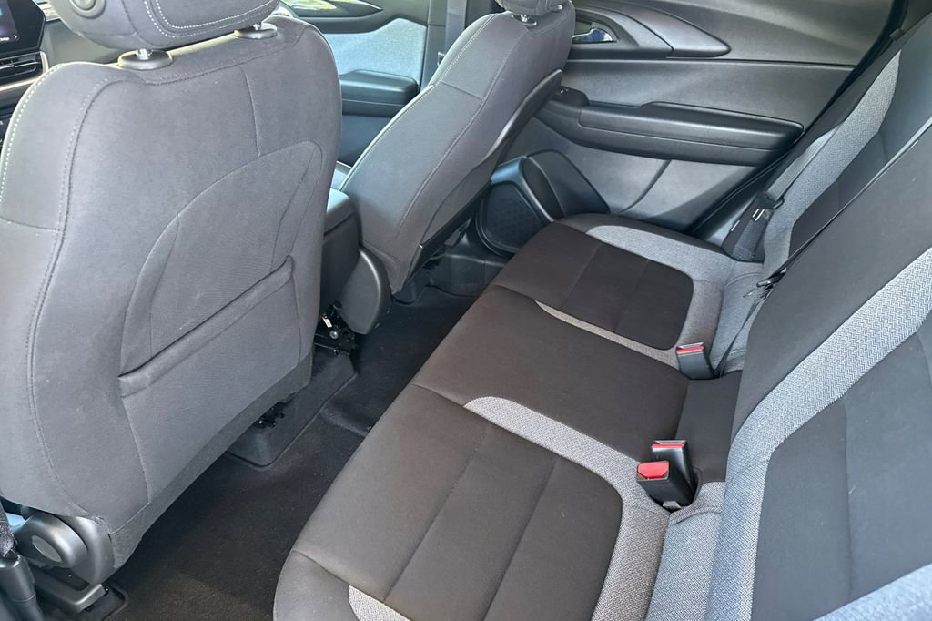Used 2026 Chevrolet TrailBlazer LT w/ Driver Confidence Package FWD image 6