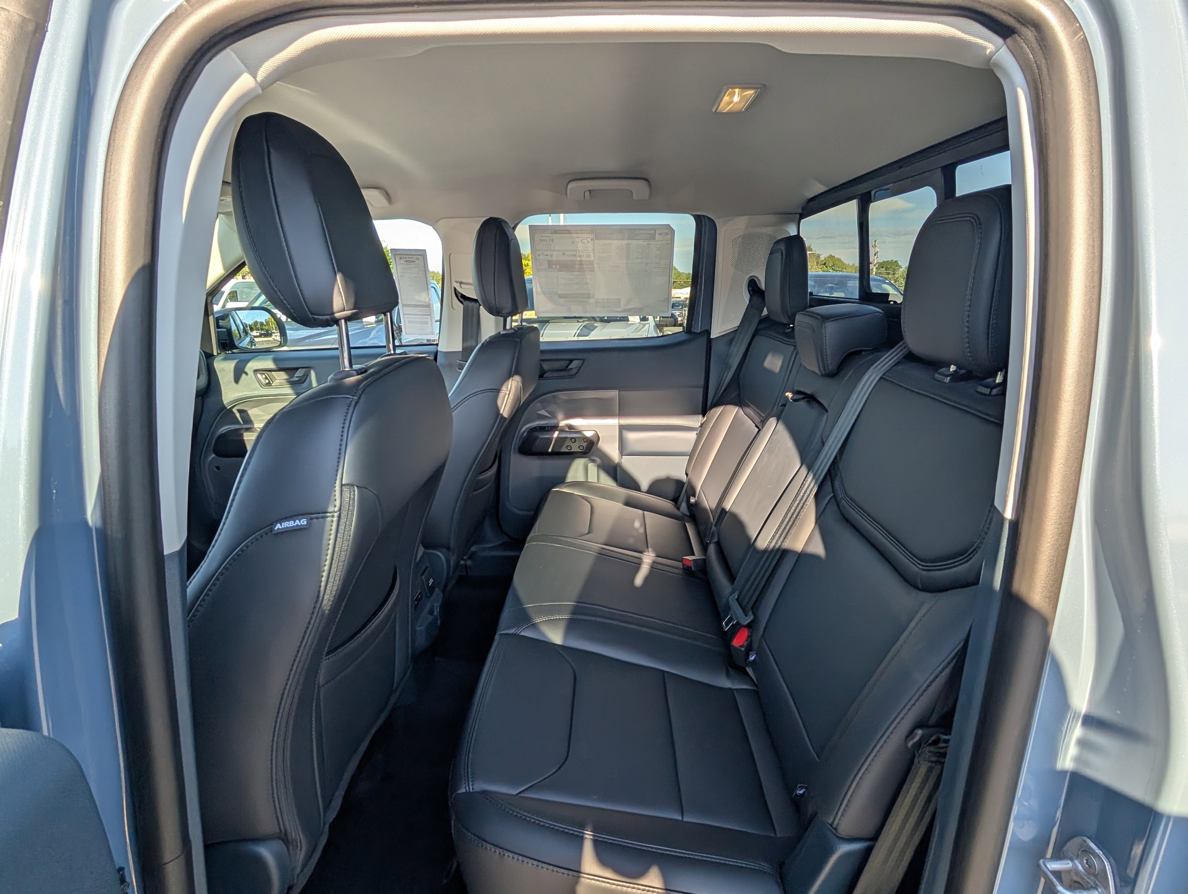 New 2025 Ford Maverick Lariat w/ Black Appearance Package image 10