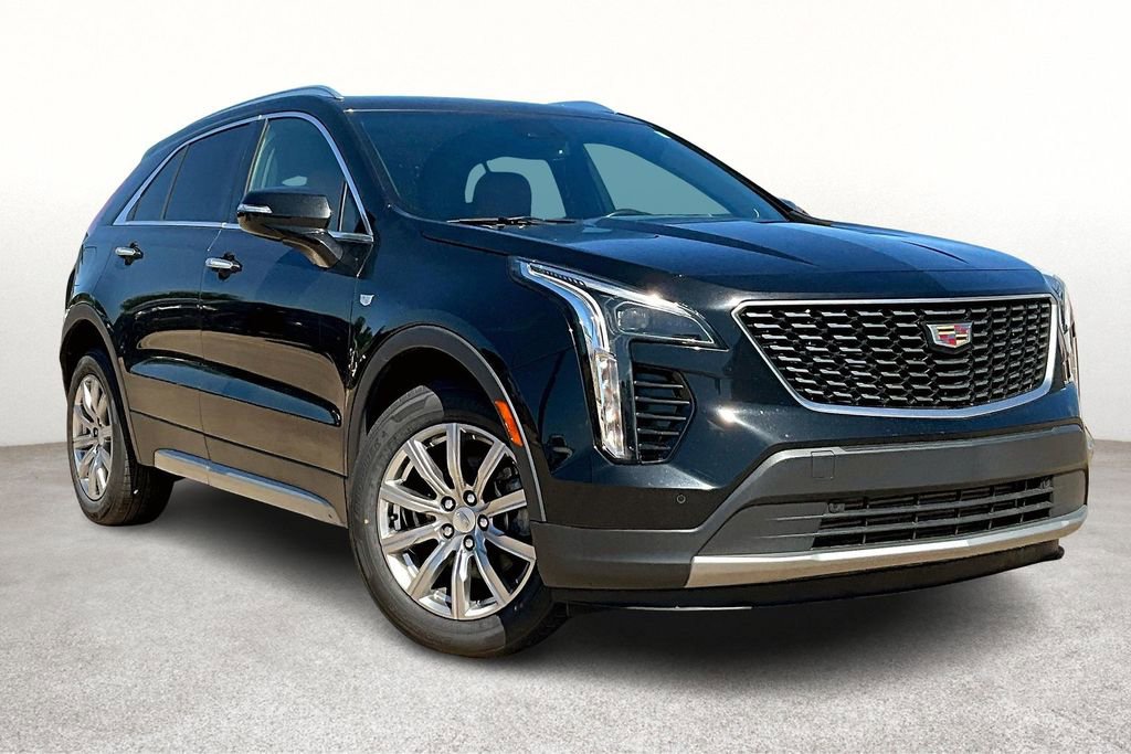 Used 2021 Cadillac XT4 Premium Luxury image 1