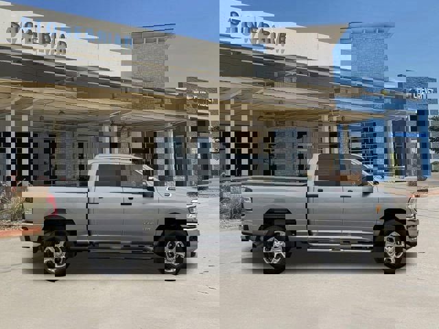 Used 2024 RAM 2500 Big Horn w/ Bed Utility Group image 4