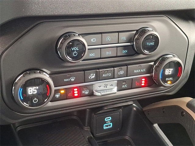 New 2025 Ford Bronco Badlands image 11