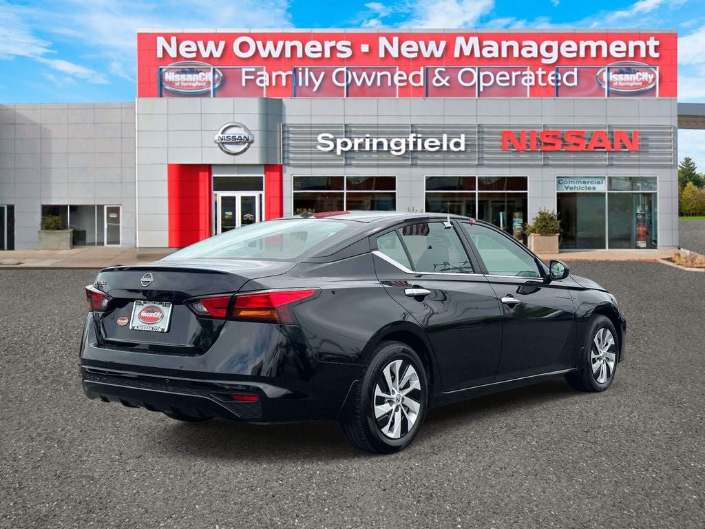 Used 2025 Nissan Altima 2.5 S FWD image 5