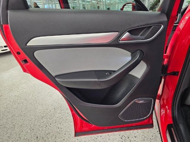 Used 2016 Audi Q3 2.0T Prestige w/ Prestige Package image 24