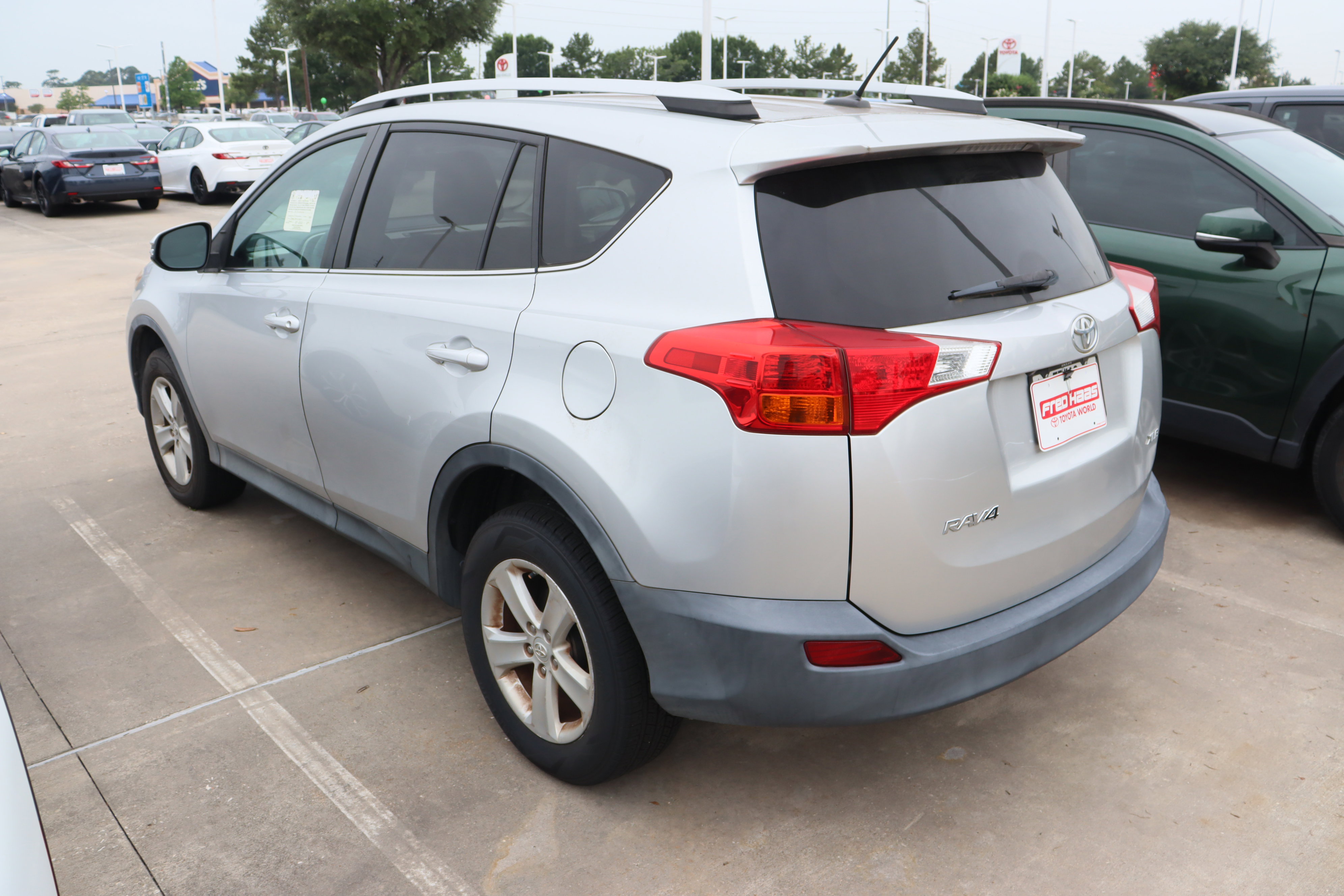 Used 2014 Toyota RAV4 XLE FWD image 7