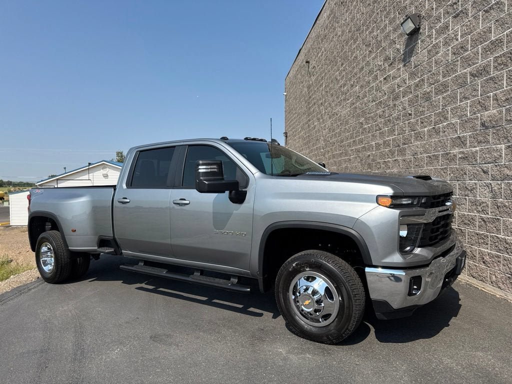 New 2026 Chevrolet Silverado 3500 LT w/ Leather Package AWD/4WD video 1