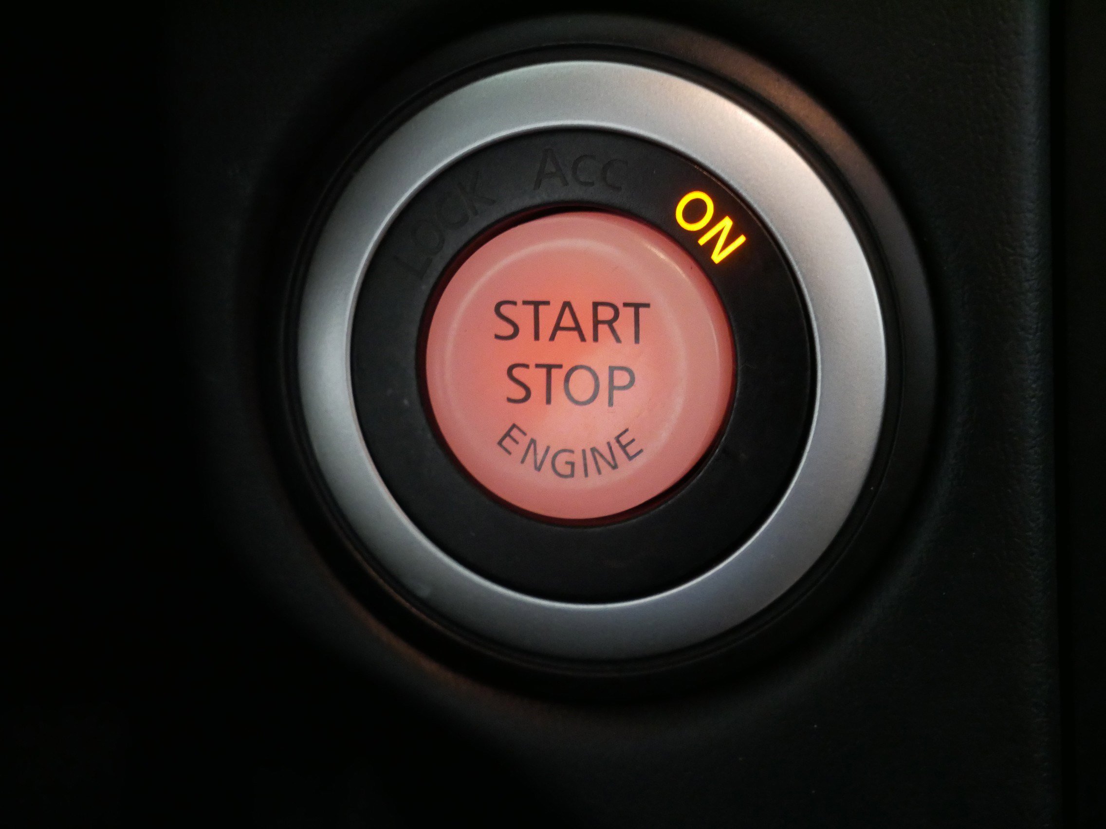 Used 2014 Nissan 370Z Roadster image 30