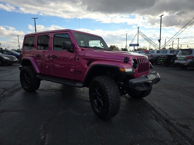 Used 2022 Jeep Wrangler Unlimited Sahara image 9