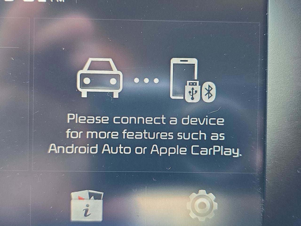 Used 2017 Kia Niro LX FWD image 27