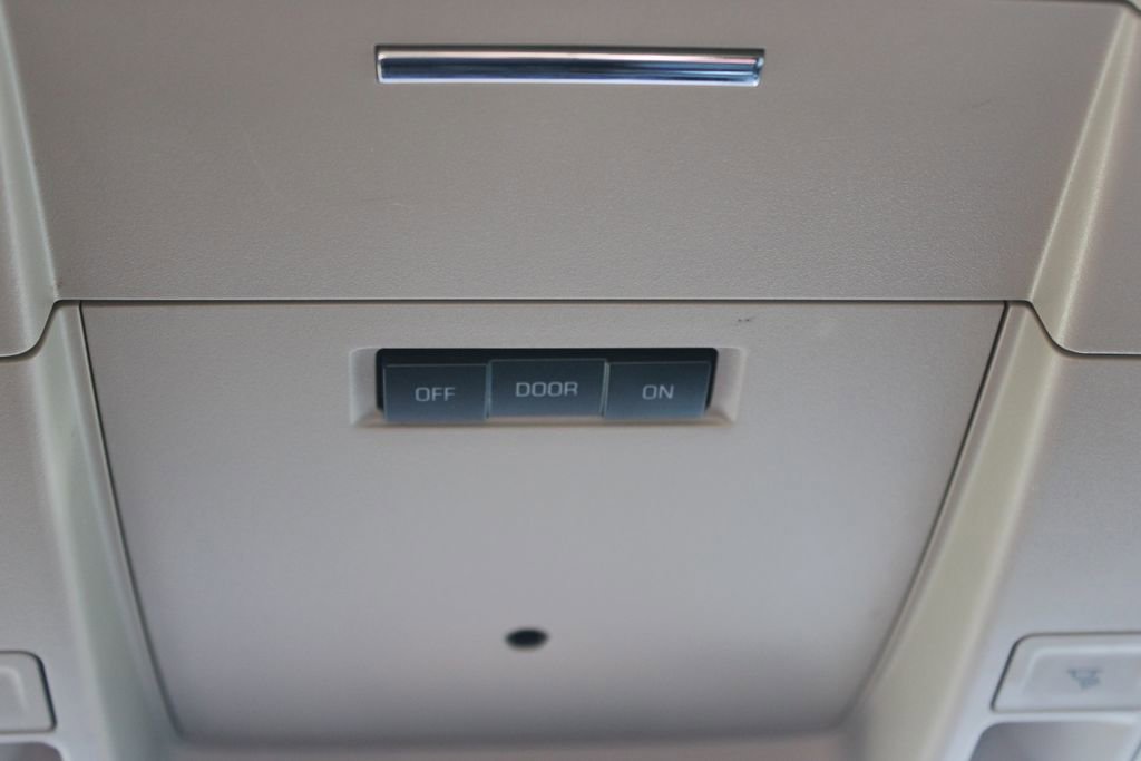 Used 2019 Chevrolet Tahoe LS w/ Enhanced Driver Alert Package image 28