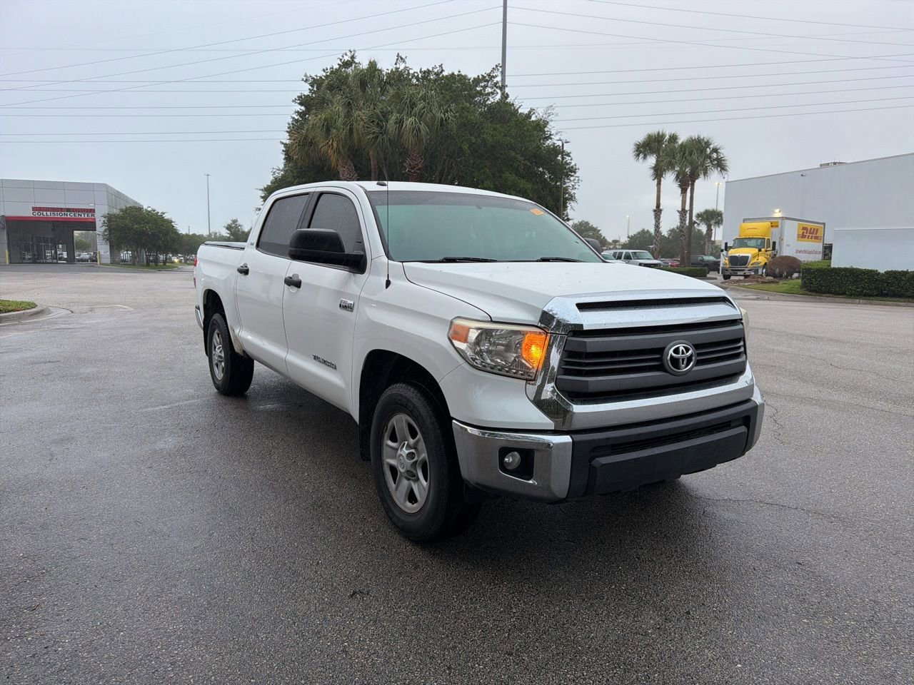 Used 2014 Toyota Tundra SR5 w/ SR5 Upgrade Package AWD/4WD image 7