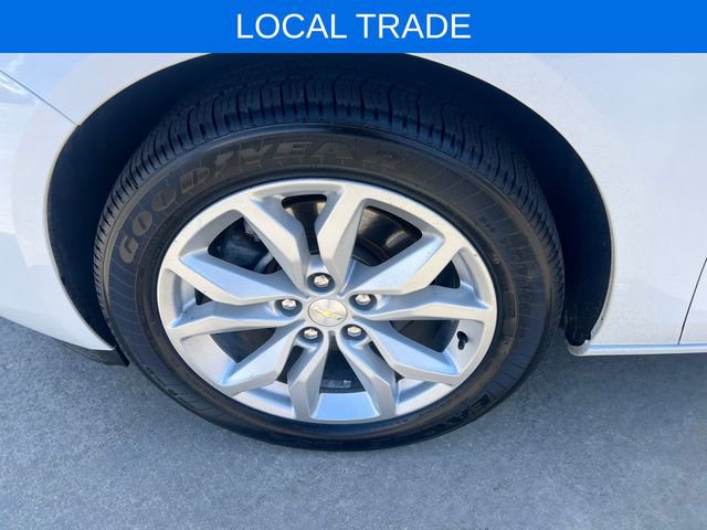 Used 2017 Chevrolet Impala LT w/ Leather Package FWD image 10