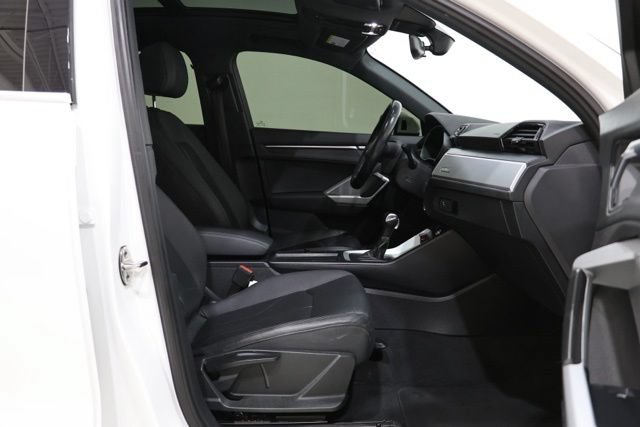 Used 2020 Audi Q3 2.0T Premium AWD/4WD image 36