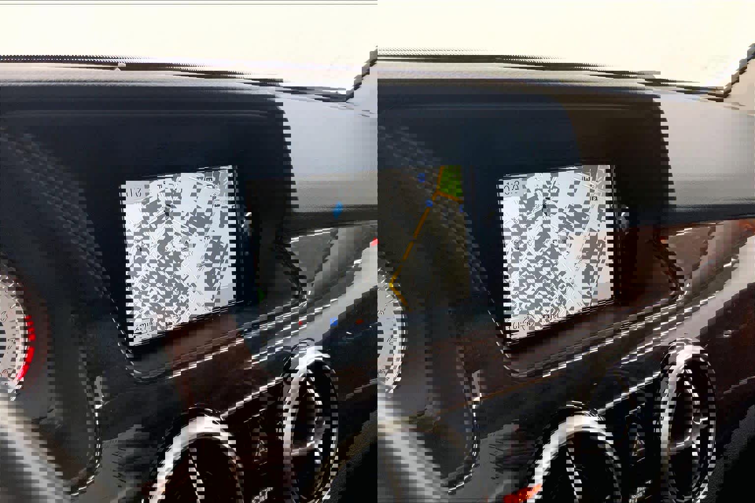 Used 2015 Mercedes-Benz GLK 350 2WD image 23