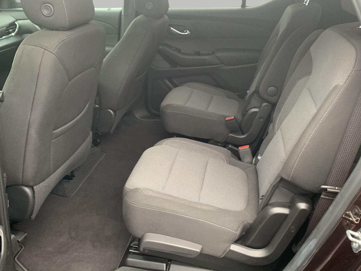 Used 2023 Chevrolet Traverse LT AWD/4WD image 19