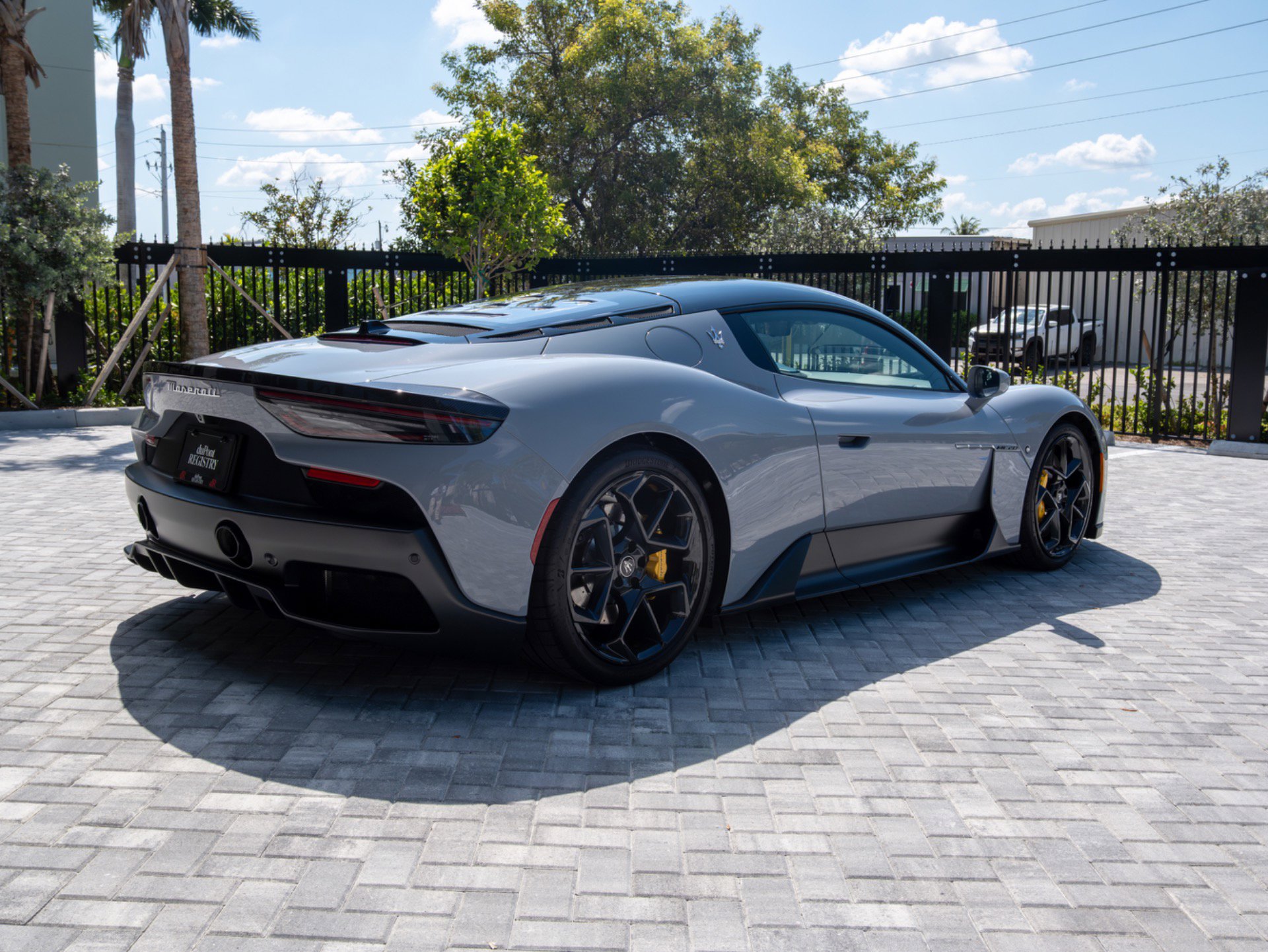 Used 2023 Maserati MC20 Coupe image 3