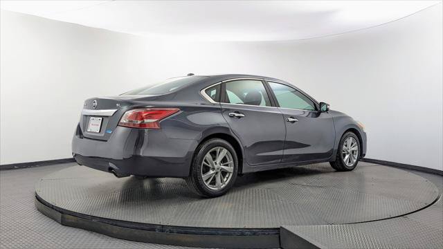 Used 2013 Nissan Altima 2.5 SL w/ Technology Pkg FWD image 8