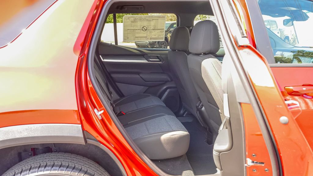 Used 2026 GMC Terrain Elevation image 17