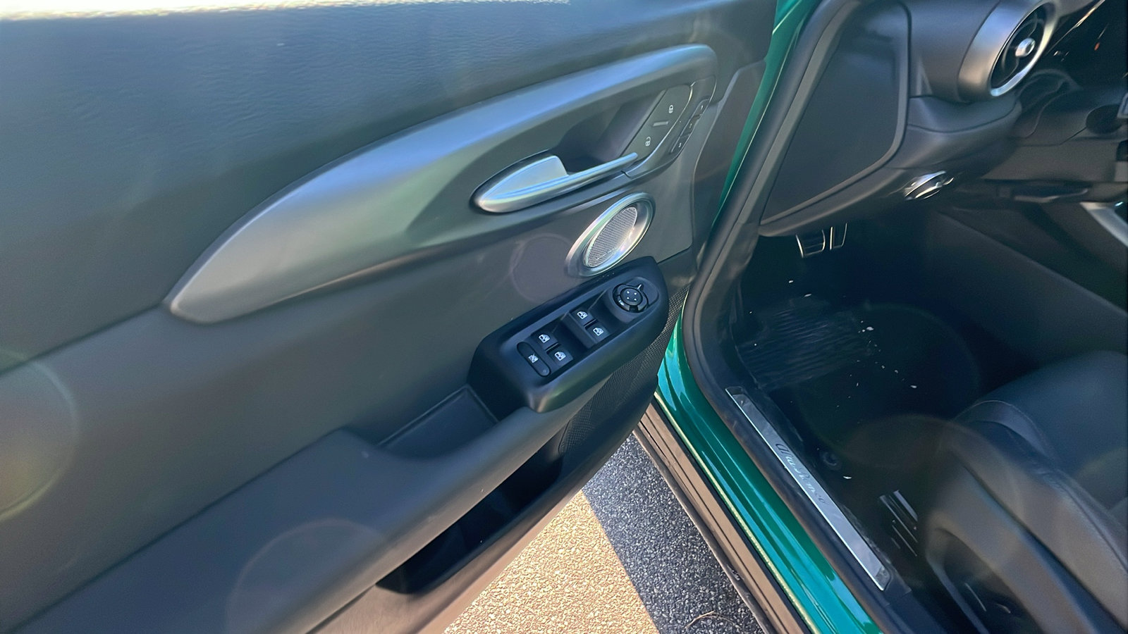 Used 2024 Alfa Romeo Tonale Veloce image 15