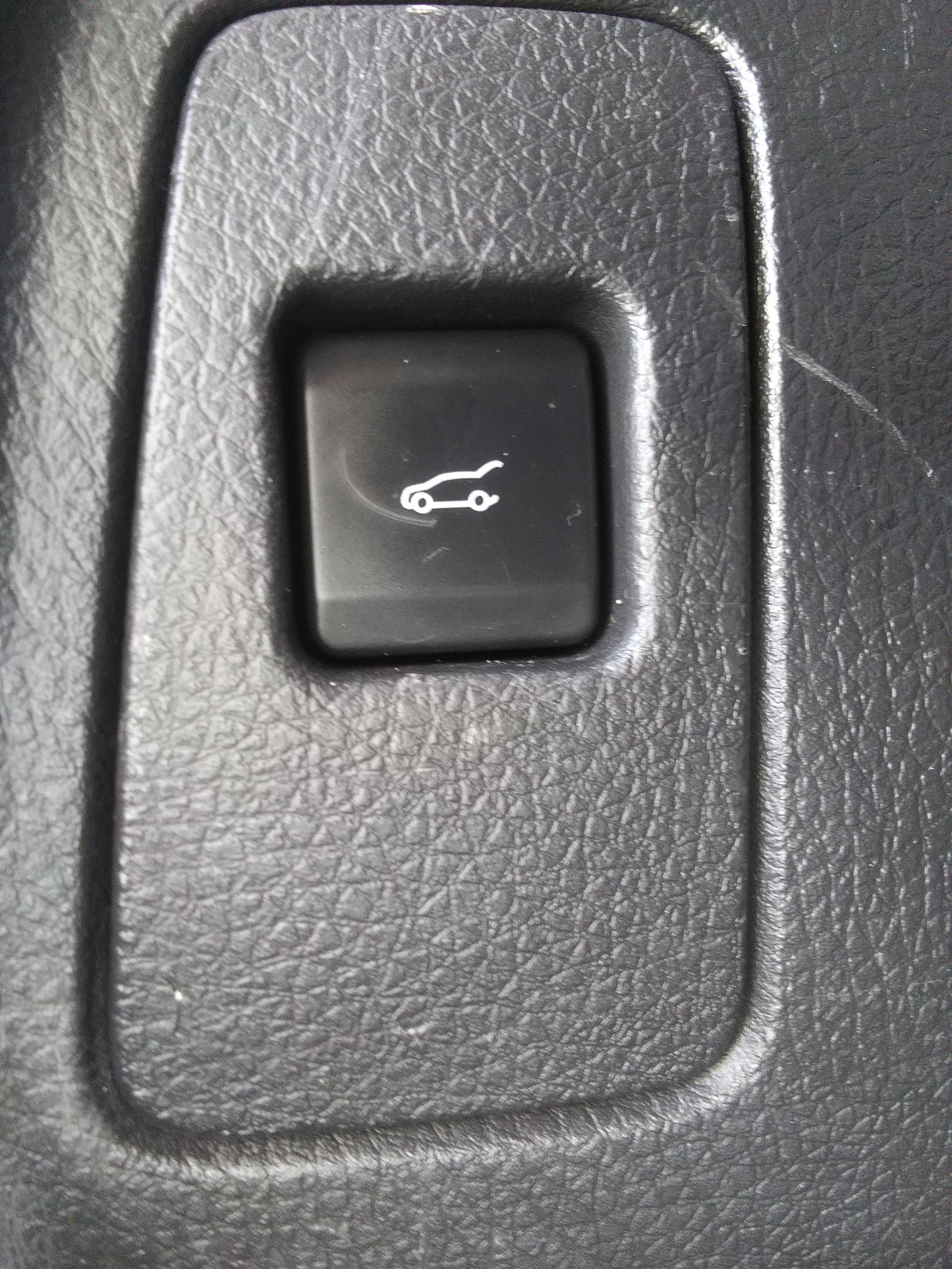 Used 2014 Ford Edge Limited w/ Equipment Group 302A AWD/4WD image 10