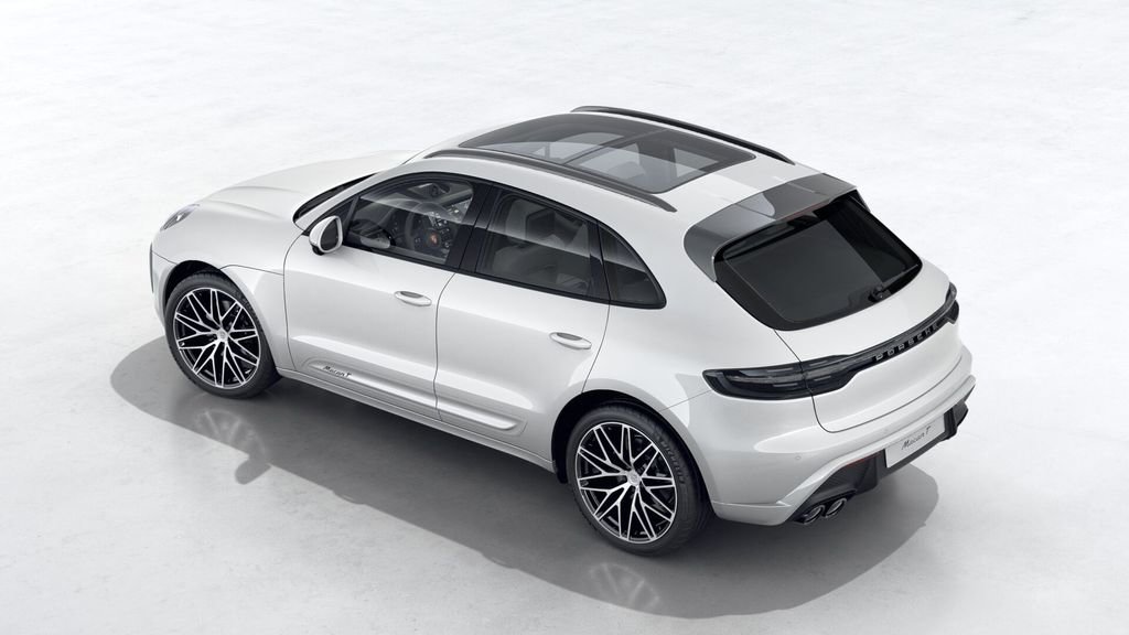 Certified 2024 Porsche Macan Turbo AWD/4WD image 6