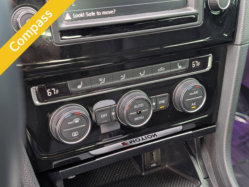 Used 2017 Volkswagen Golf R 4-Door image 22